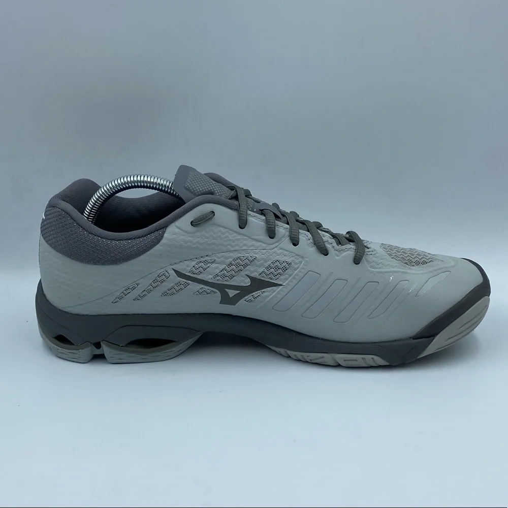 Mizuno Wave Lightning‎ Z4 Volleyball Shoes Women’s Sz 12